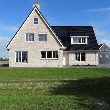 Beautiful And Spacious Villa With A Panoramic View Near The Beach Of Cadzand Bagian luar foto