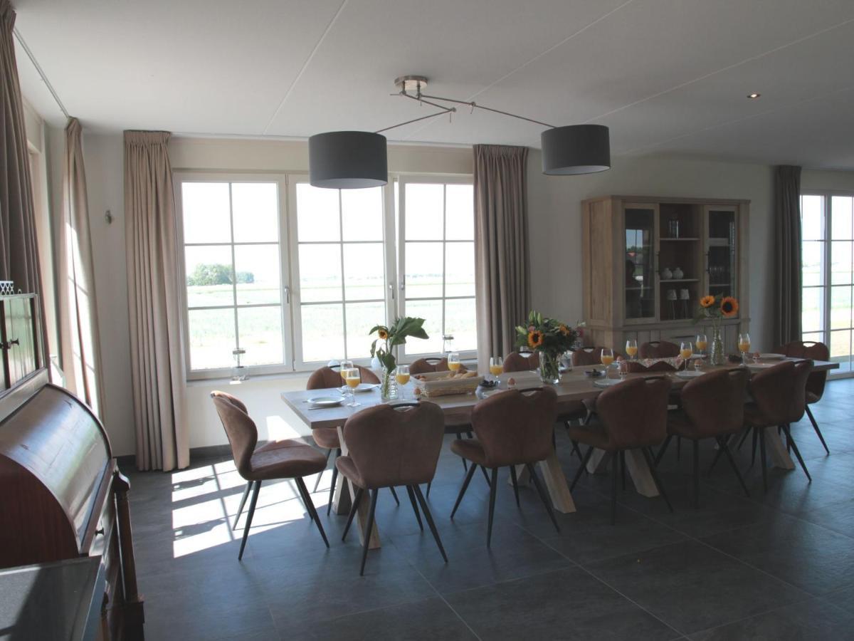 Beautiful And Spacious Villa With A Panoramic View Near The Beach Of Cadzand Bagian luar foto