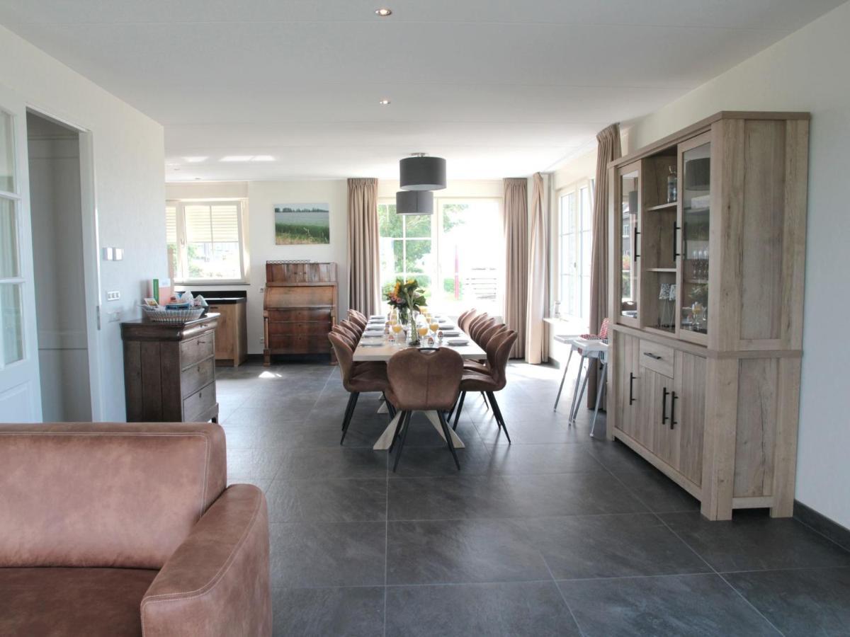 Beautiful And Spacious Villa With A Panoramic View Near The Beach Of Cadzand Bagian luar foto