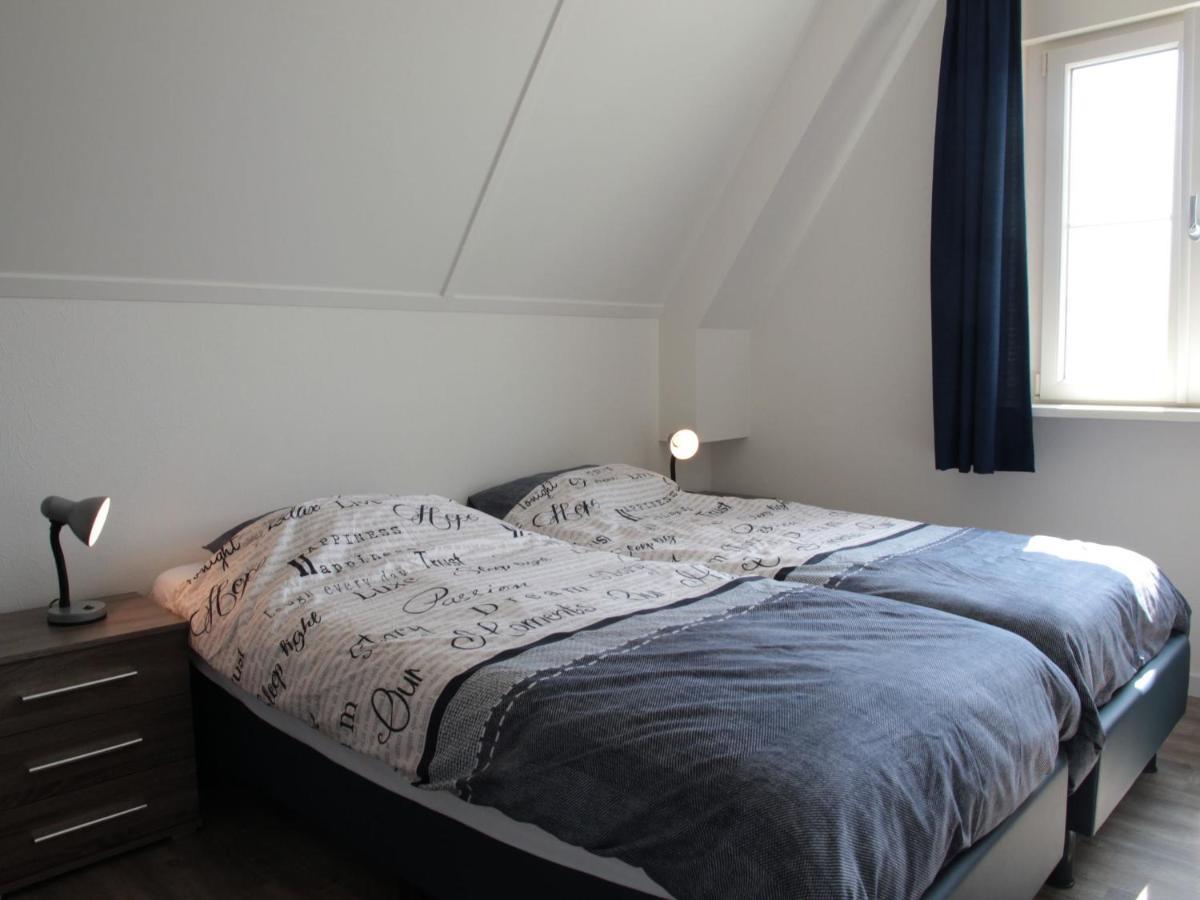 Beautiful And Spacious Villa With A Panoramic View Near The Beach Of Cadzand Bagian luar foto