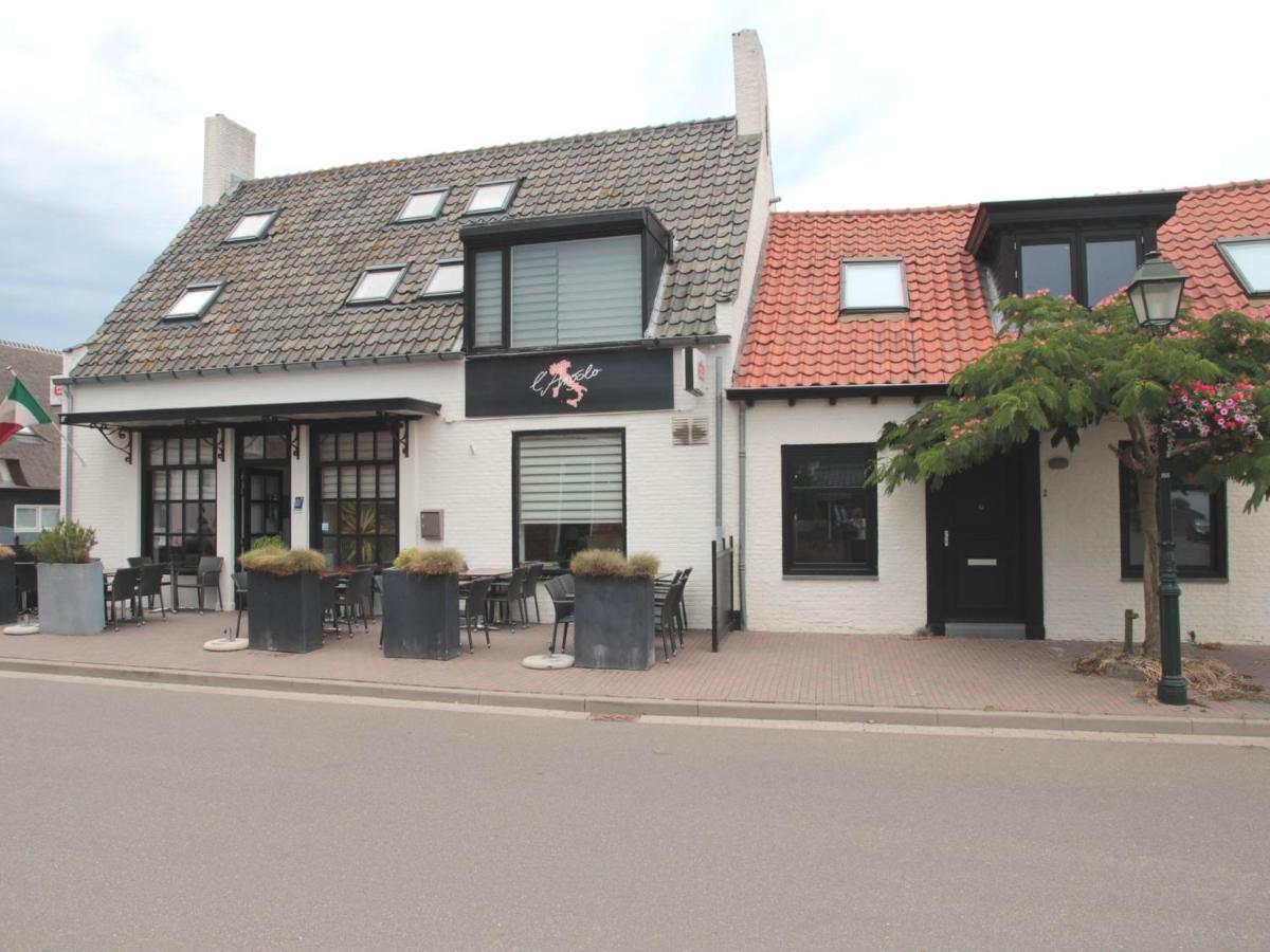 Beautiful And Spacious Villa With A Panoramic View Near The Beach Of Cadzand Bagian luar foto