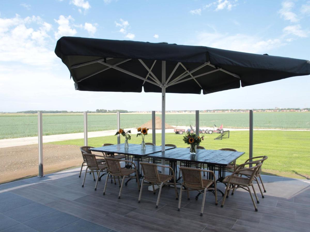 Beautiful And Spacious Villa With A Panoramic View Near The Beach Of Cadzand Bagian luar foto